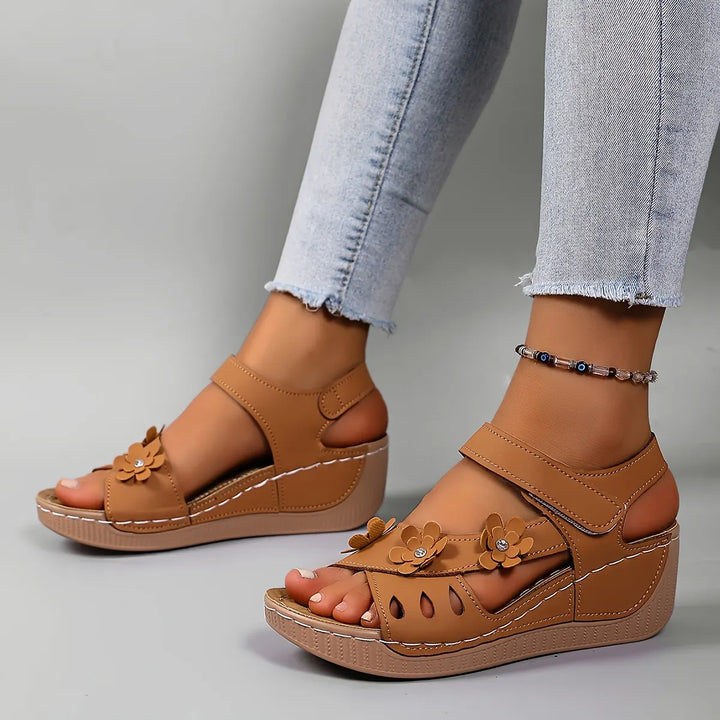 Fiorelia - Sandali con zeppa floreali comodi