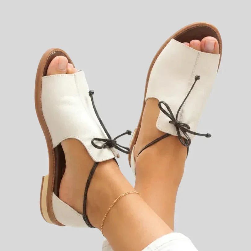 Oriessia - Sandali stringati di pregio