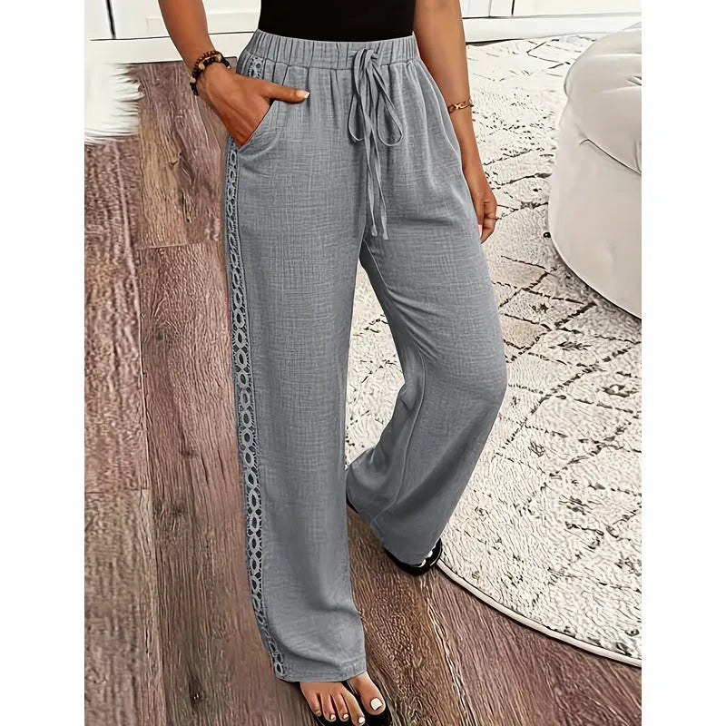 Estrelle - Pantaloni lounge con bordo in pizzo e vita con coulisse