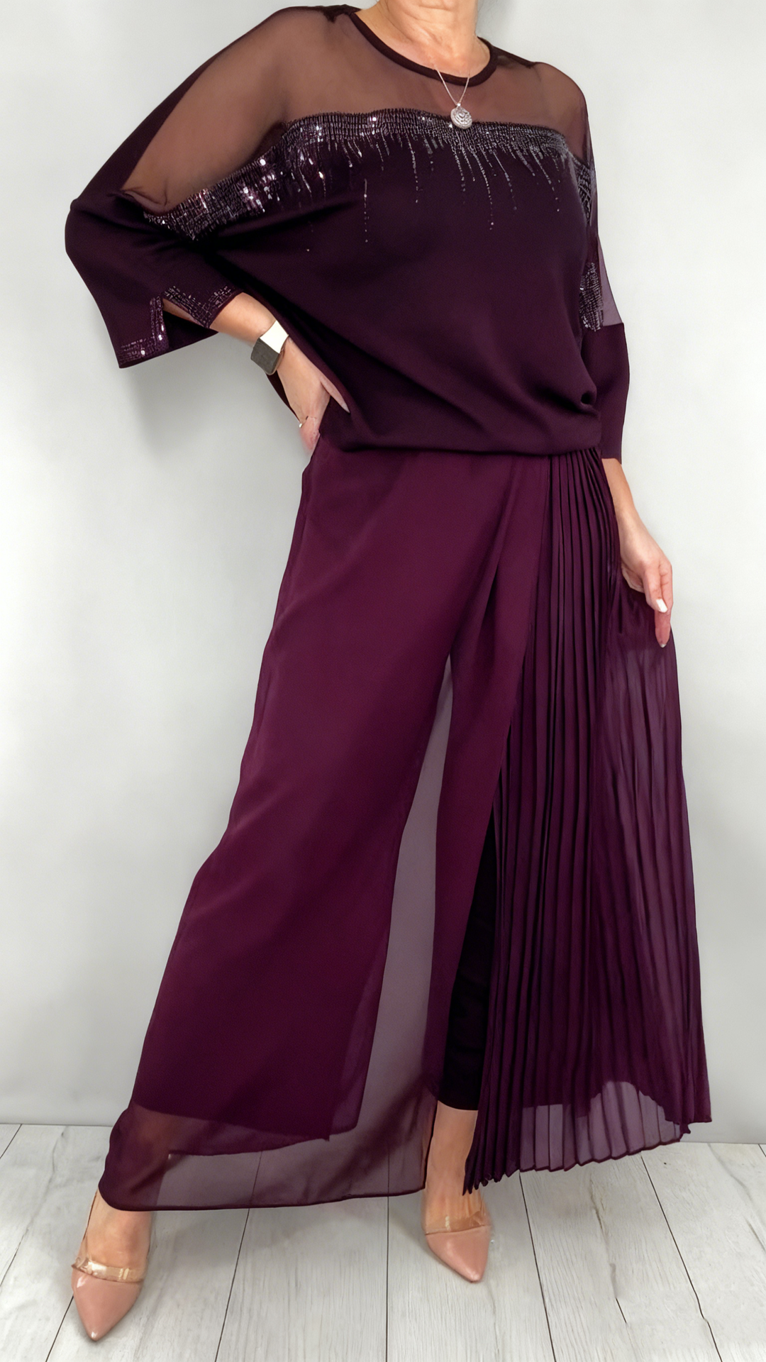 Caia - Completo due pezzi impreziosito con pantaloni a pieghe