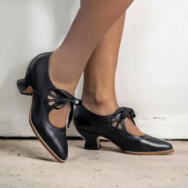 Veralyn - Décolleté con tacco kitten in pizzo vintage
