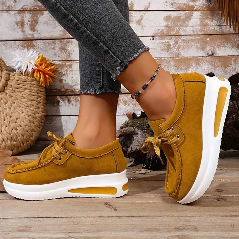 Eirwen - Sneakers con suola platform ammortizzata e lacci