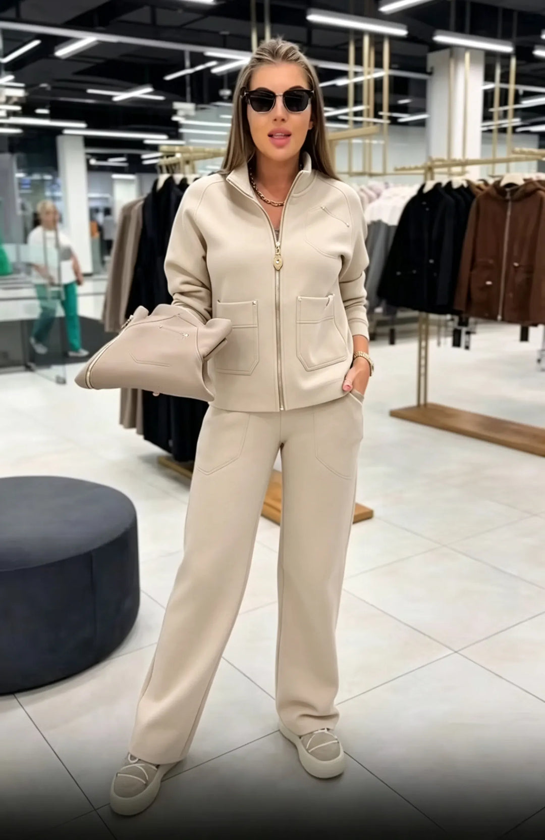 Floranique - Giacca corta con zip e pantaloni a gamba larga