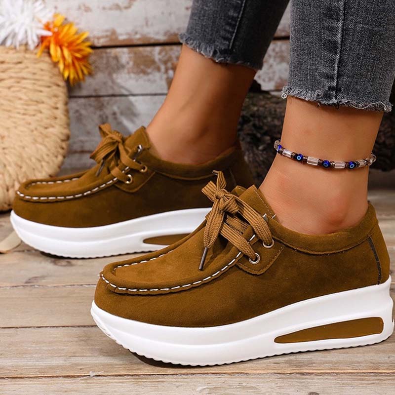 Eirwen - Sneakers con suola platform ammortizzata e lacci