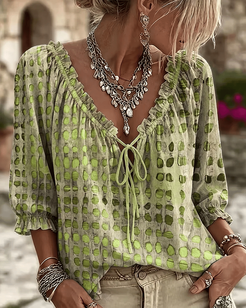 Araminta - Blusa in tessuto morbido con scollo a V e laccetti