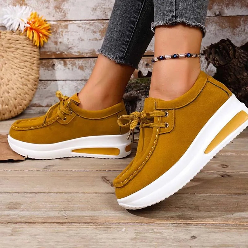 Eirwen - Sneakers con suola platform ammortizzata e lacci