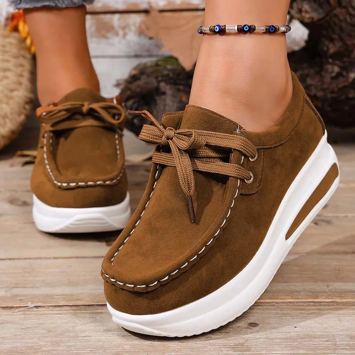 Eirwen - Sneakers con suola platform ammortizzata e lacci
