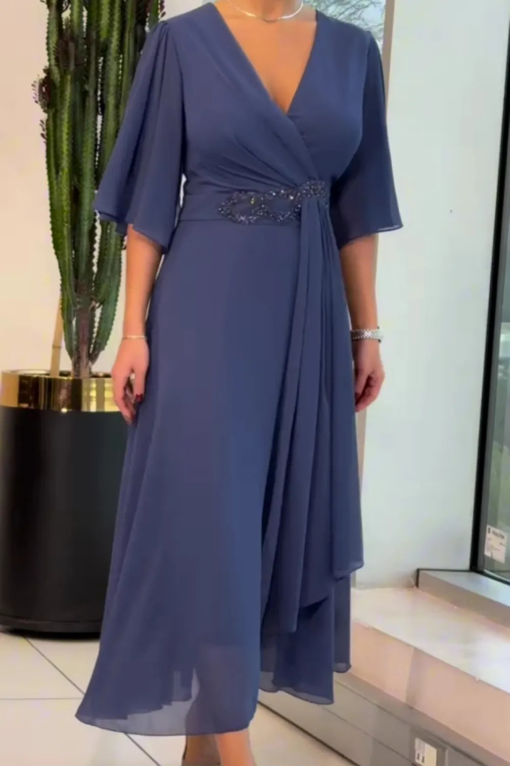 Celinette - Abito lungo in chiffon con vita gioiello